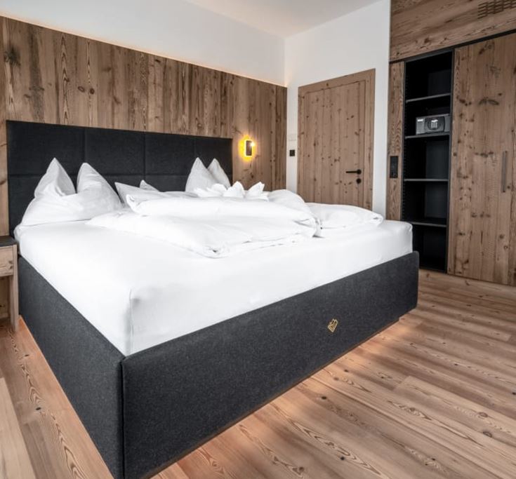 Kaiserjuwel Penthouse Suite 1